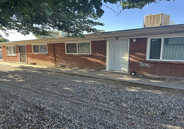 image of 633 Grove St Se, Albuquerque, NM 87108 | MLS# 1105198