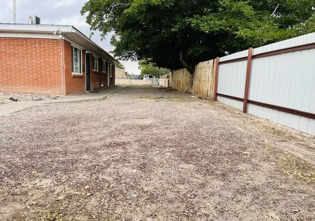 image of 633 Grove St Se, Albuquerque, NM 87108 | MLS# 1105198