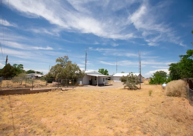 Homes for sale in Los Lunas, NM | 28 Valencia Dr, Los Lunas, NM 87031 | MLS# 1105203
