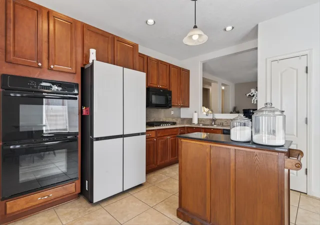 Photo 2 of Single family home for sale at 952 Waterfall Dr Ne, Rio Rancho, NM 87144 | MLS# 1105271 | Listing updated on 2026-08-24