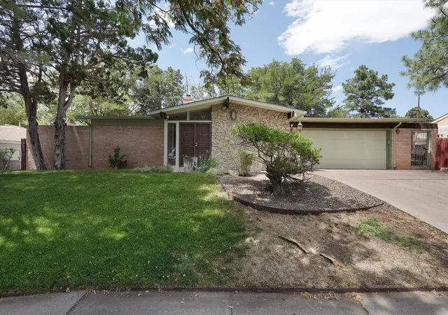 Homes for sale in Albuquerque, NM | 11501 Golden Gate Ave Ne, Albuquerque, NM 87111 | MLS# 1105273