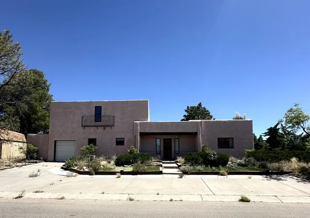 1st image of 621 N Palmer Ln Ne, Rio Communities, NM 87002 | MLS# 1105280