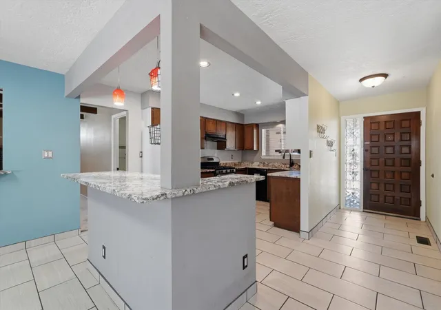 Homes for sale in Albuquerque, NM | 2404 Sandler Dr Ne, Albuquerque, NM 87112 | MLS# 1105289