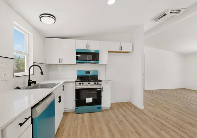 5th image of 1605 Jesus St Se, Albuquerque, NM 87102 | MLS# 1105313