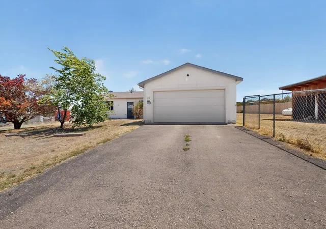 2nd image of 13 Barton Ct, Edgewood, NM 87015 | MLS# 1105319