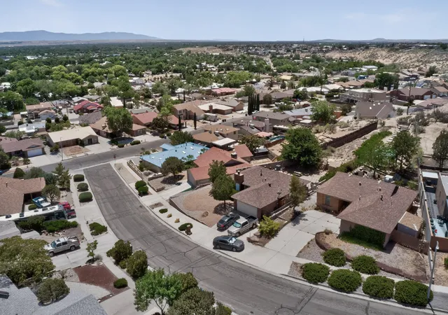 Photo 3 of Single family home for sale at 5104 La Subida St Nw, Albuquerque, NM 87105 | MLS# 1105326 | Listing updated on 2026-08-25