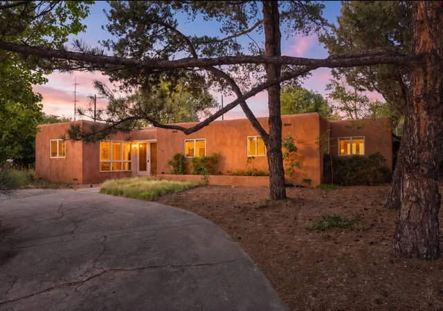 1st image of 414 Vassar Dr Ne, Albuquerque, NM 87106 | MLS# 1105302
