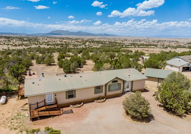 2nd image of 18 Barbara Ln, Edgewood, NM 87015 | MLS# 1105375
