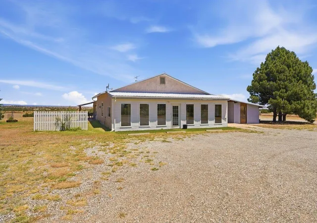 2nd image of 636 N Cedardale Ave, Mountainair, NM 87036 | MLS# 1105411