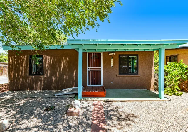 Photo 1 of Single family home for sale at 2331 Edna Ave Nw, Albuquerque, NM 87104 | MLS# 1105450 | Listing updated on 2026-08-21
