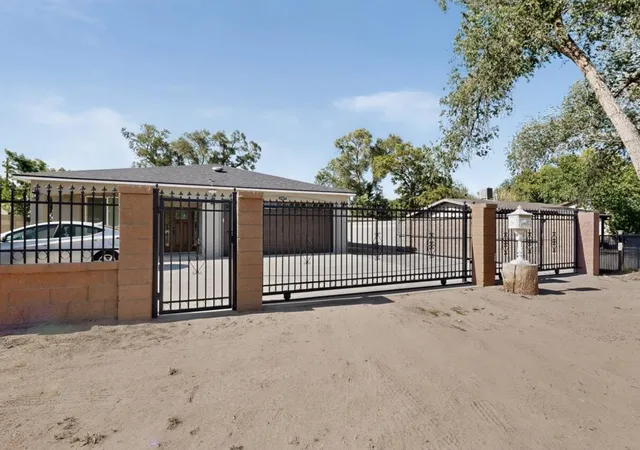 Photo 47 of Single family home for sale at 2527 Verde Rd Sw, Albuquerque, NM 87105 | MLS# 1105453 | Listing updated on 2026-08-18