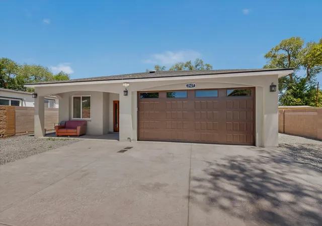 Photo 4 of Single family home for sale at 2527 Verde Rd SW, Albuquerque, NM 87105 | MLS# 1105453 | Listing updated on 2026-08-18