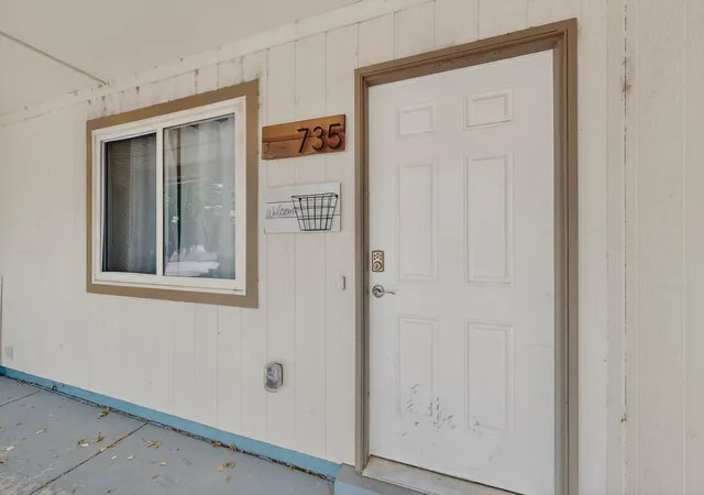 Homes for sale in Rio Rancho, NM | 735 Stagecoach Rd Se, Rio Rancho, NM 87124 | MLS# 1105471