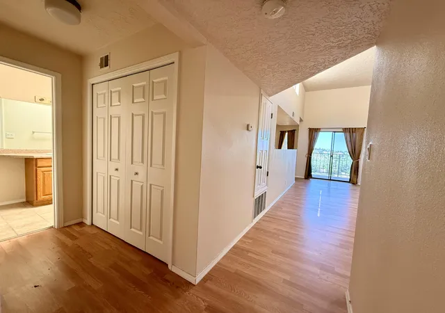 Photo 3 of Sale Pending at 523 Pinon Crk Rd SE, Albuquerque, NM 87123 | MLS# 1105513 | Listing updated on 2026-08-24