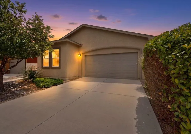 Photo 1 of Single family home for sale at 241 Rio Chama Cir Sw, Los Lunas, NM 87031 | MLS# 1105526 | Listing updated on 2026-07-21