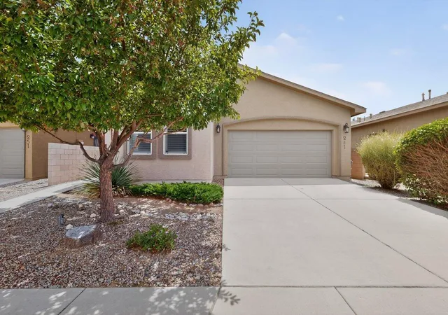 Photo 3 of Single family home for sale at 241 Rio Chama Cir Sw, Los Lunas, NM 87031 | MLS# 1105526 | Listing updated on 2026-07-21