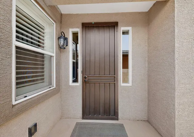 Photo 4 of Single family home for sale at 241 Rio Chama Cir SW, Los Lunas, NM 87031 | MLS# 1105526 | Listing updated on 2026-07-21