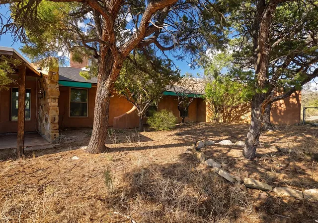 Homes for sale in Grants, NM | 64 Lobo Creek Rd, Grants, NM 87020 | MLS# 1105536
