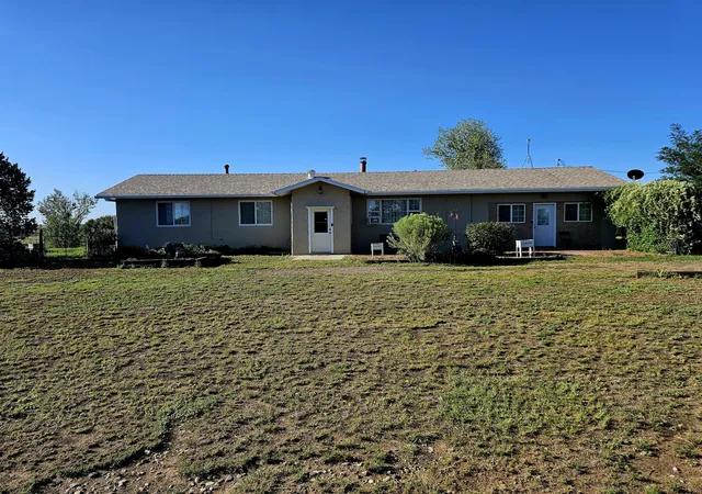 Photo 2 of Single family home for sale at 21 Buckhorn Ave, Moriarty, NM 87035 | MLS# 1105551 | Listing updated on 2026-08-26