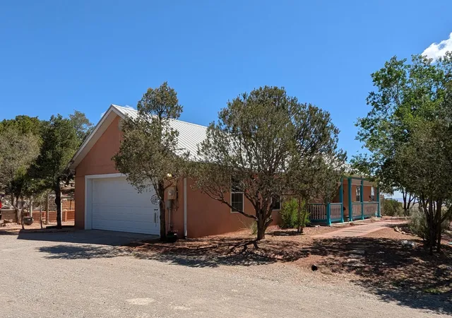 Homes for sale in Edgewood, NM | 9 Camino Collado, Edgewood, NM 87015 | MLS# 1105567
