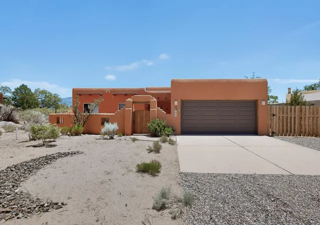 2nd image of 1340 Acapulco Rd Ne, Rio Rancho, NM 87144 | MLS# 1105572
