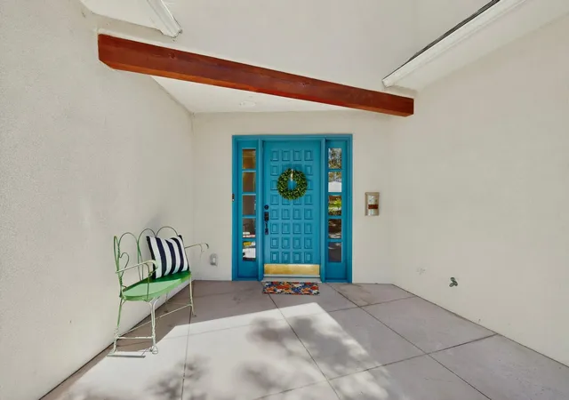Photo 4 of Single family home for sale at 1400 Solano Dr NE, Albuquerque, NM 87110 | MLS# 1105605 | Listing updated on 2026-08-21