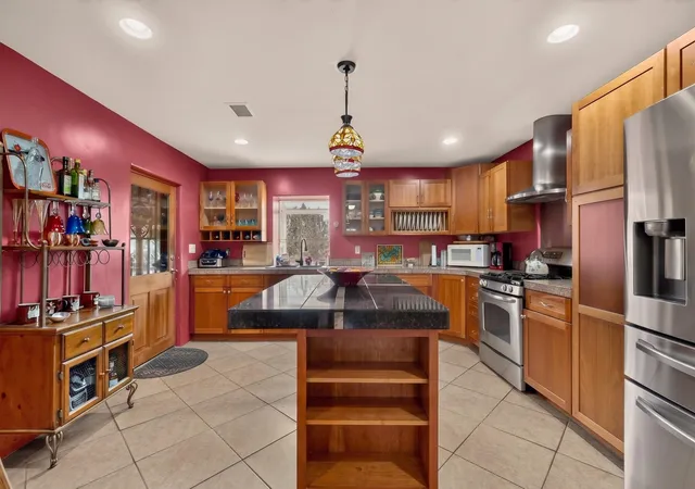 Photo 3 of Sale Pending at 5 Francisco Rd Ne, Cedar Crest, NM 87008 | MLS# 1105636 | Listing updated on 2026-08-24