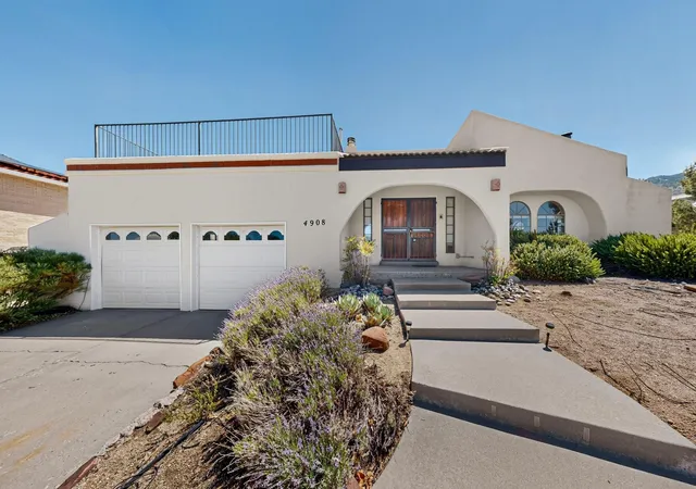 Photo 3 of Single family home for sale at 4908 Calle De Luna NE, Albuquerque, NM 87111 | MLS# 1105639 | Listing updated on 2026-08-27