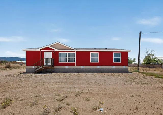 Homes for sale in Los Lunas, NM | 21 Valencia Dr, Los Lunas, NM 87031 | MLS# 1105651