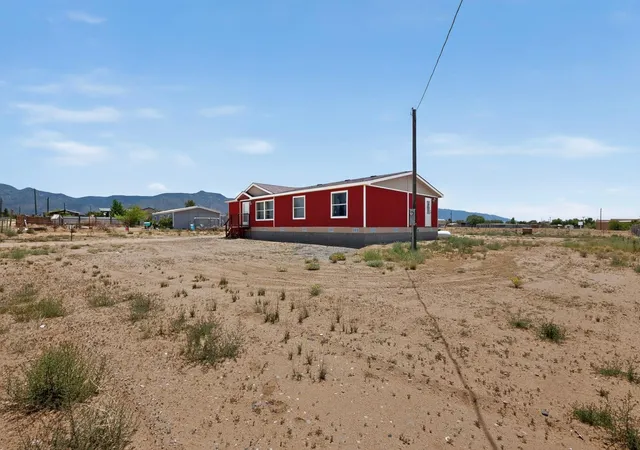 Homes for sale in Los Lunas, NM | 21 Valencia Dr, Los Lunas, NM 87031 | MLS# 1105651