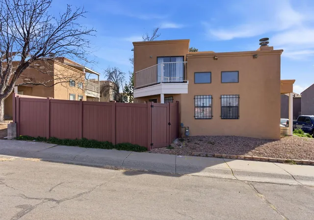 Photo 3 of Townhouse for sale at 836 Knox Ct Ne, Albuquerque, NM 87123 | MLS# 1105686 | Listing updated on 2026-08-17