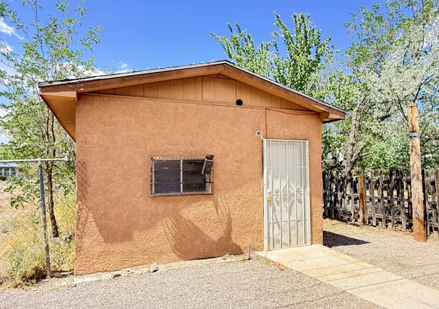 Photo 2 of Sale Pending at 325 W Church St, Socorro, NM 87801 | MLS# 1105719 | Listing updated on 2026-09-01