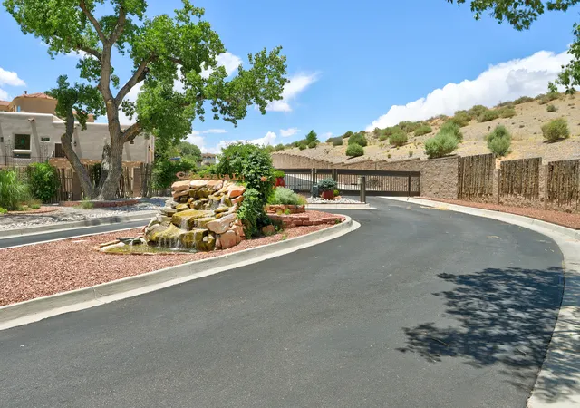 Photo 1 of Single family home for sale at 922 Nicholas Ct, Bernalillo, NM 87004 | MLS# 1105728 | Listing updated on 2026-09-01