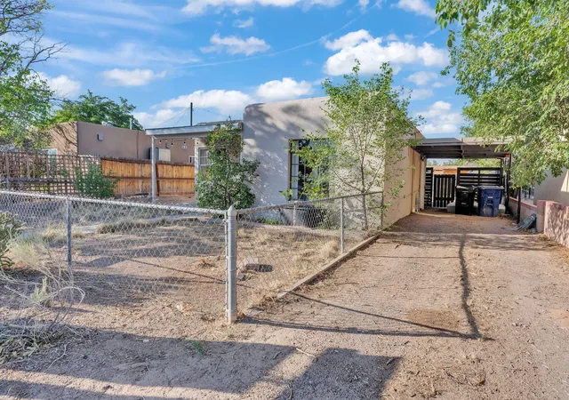 Homes for sale in Albuquerque, NM | 910 Headingly Ave Nw, Albuquerque, NM 87107 | MLS# 1105738