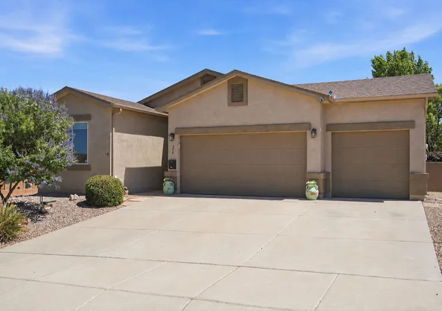 Homes for sale in Rio Rancho, NM | 256 Landing Trl Ne, Rio Rancho, NM 87124 | MLS# 1105742