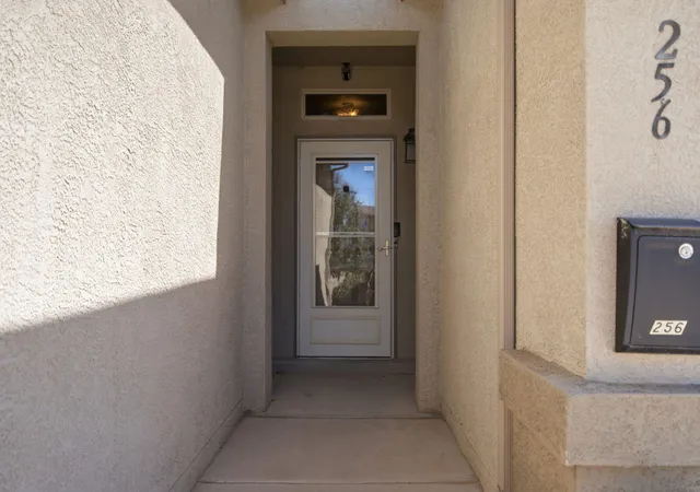 Homes for sale in Rio Rancho, NM | 256 Landing Trl Ne, Rio Rancho, NM 87124 | MLS# 1105742