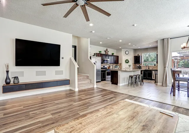 5th image of 8827 Zephyr Pl Nw, Albuquerque, NM 87120 | MLS# 1105746