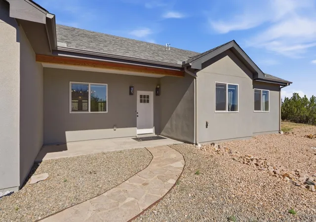 Homes for sale in Sandia Park, NM | 32 Kings Rd, Sandia Park, NM 87047 | MLS# 1105766