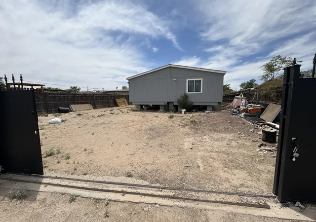 Photo 3 of Sale Pending at 3927 3rd Street NW, Albuquerque, NM 87107 | MLS# 1105796 | Listing updated on 2026-08-21