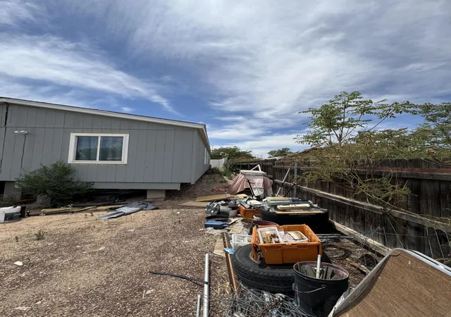 Photo 4 of Sale Pending at 3927 3rd Street NW, Albuquerque, NM 87107 | MLS# 1105796 | Listing updated on 2026-08-21