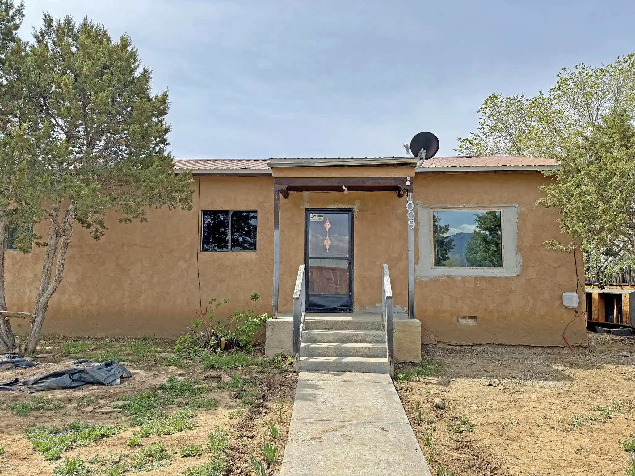 Photo 1 of Single family home for sale at 1009 Camino De La Serna, Taos, NM 87571 | MLS# 1105798 | Listing updated on 2026-10-22
