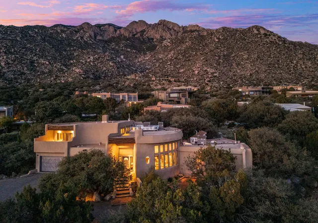 Photo 1 of Sale Pending at 33 Juniper Hl Rd Ne, Albuquerque, NM 87122 | MLS# 1105799 | Listing updated on 2026-08-29