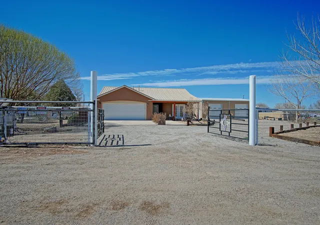 Photo 3 of Single family home for sale at 15 Tome Hl Rd, Los Lunas, NM 87031 | MLS# 1105844 | Listing updated on 2026-08-28