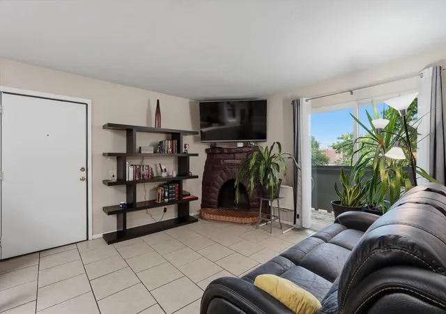 Photo 2 of Condo for sale at 259 La Vida Nueva Del Oeste Sw, Albuquerque, NM 87105 | MLS# 1105864 | Listing updated on 2026-08-24