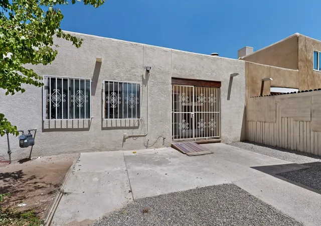2nd image of 250 La Vida Nueva Del Oeste Sw, Albuquerque, NM 87105 | MLS# 1105883
