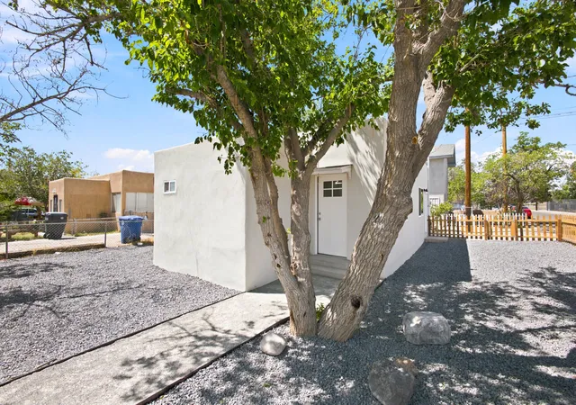 1st image of 501 Veranda Rd Nw, Albuquerque, NM 87107 | MLS# 1105891