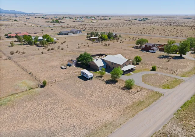 Photo 3 of Single family home for sale at 6 Madole Rd, Edgewood, NM 87015 | MLS# 1105948 | Listing updated on 2026-08-10