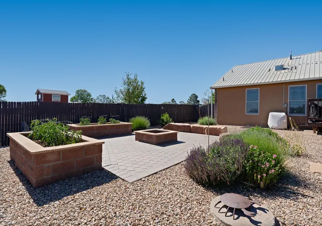Photo 4 of Single family home for sale at 6 Madole Rd, Edgewood, NM 87015 | MLS# 1105948 | Listing updated on 2026-08-10