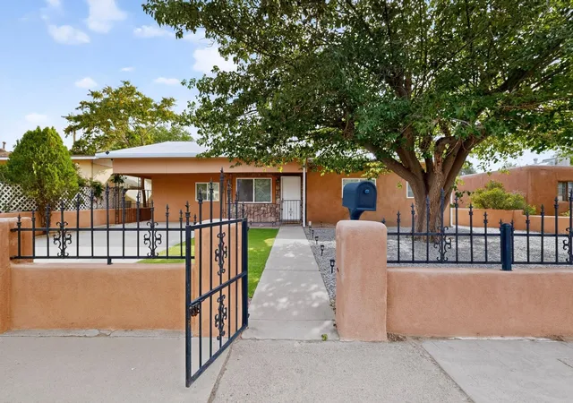 Homes for sale in Albuquerque, NM | 347 62Nd St Nw, Albuquerque, NM 87105 | MLS# 1105951