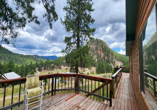 Photo 4 of Single family home for sale at 152 Sedillo Hl Rd, Jemez Springs, NM 87025 | MLS# 1105954 | Listing updated on 2026-08-14